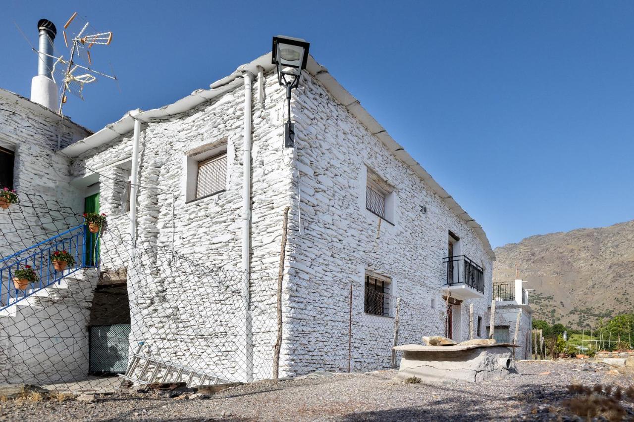 Casa rural El Fuerte de Atabuey Trevélez Exterior foto